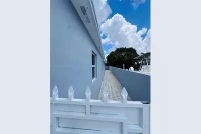 82 E 16th St, Hialeah, FL 33010 - Photo 5