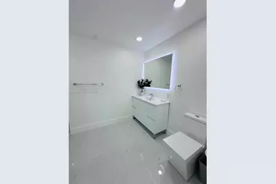 82 E 16th St, Hialeah, FL 33010 - Photo 15