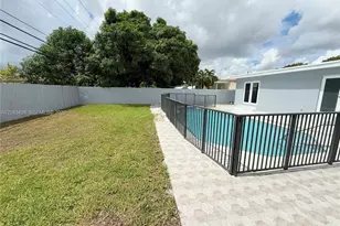 82 E 16th St, Hialeah, FL 33010 - Photo 43