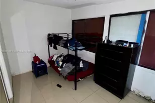 1829 NW 5th St, Miami, FL 33125 - Photo 9