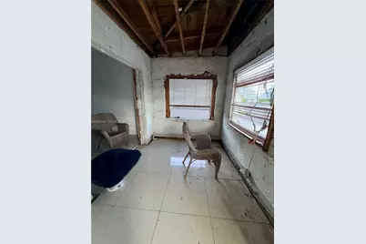 1829 NW 5th St, Miami, FL 33125 - Photo 19