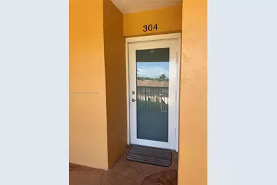 430 SE 7th St #304E, Dania Beach, FL 33004 - Photo 13