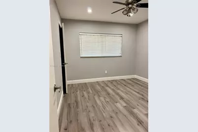 430 SE 7th St #304E, Dania Beach, FL 33004 - Photo 17