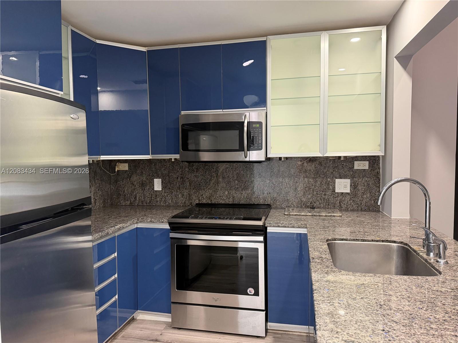 430 SE 7th St #304E - 430 SE 7th St #304E, Dania Beach, FL 33004 Luxury Property | Jose Angel Pina