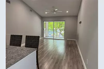 430 SE 7th St #304E, Dania Beach, FL 33004 - Photo 3