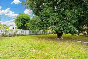 18525 NW 39th Ave, Miami Gardens, FL 33055 - Photo 15
