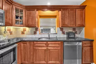 2351 NW 60th Terrace, Sunrise, FL 33313 - Photo 9
