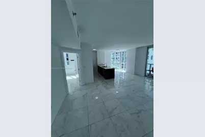 55 SE 6th St #2101, Miami, FL 33131 - Photo 7