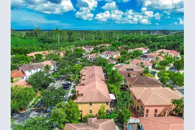 2260 NE 42nd Cir, Homestead, FL 33033 - Photo 39