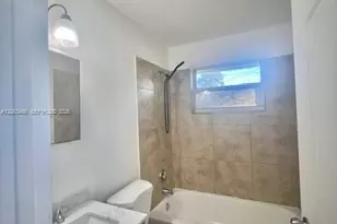 2746 Johnson St, Hollywood, FL 33020 - Photo 17
