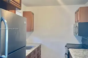 2746 Johnson St, Hollywood, FL 33020 - Photo 3