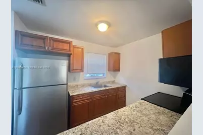 2746 Johnson St #W, Hollywood, FL 33020 - Photo 5