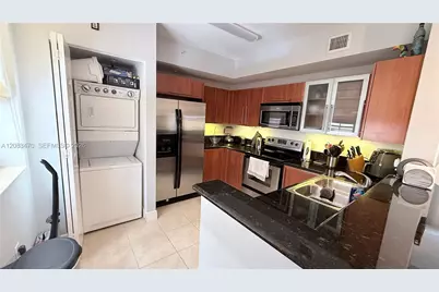3232 SW 22nd Ter #113, Miami, FL 33145 - Photo 17