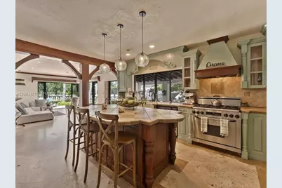 1150 N Biscayne Point Rd, Miami Beach, FL 33141 - Photo 29