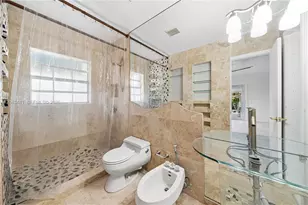 1150 N Biscayne Point Rd, Miami Beach, FL 33141 - Photo 41