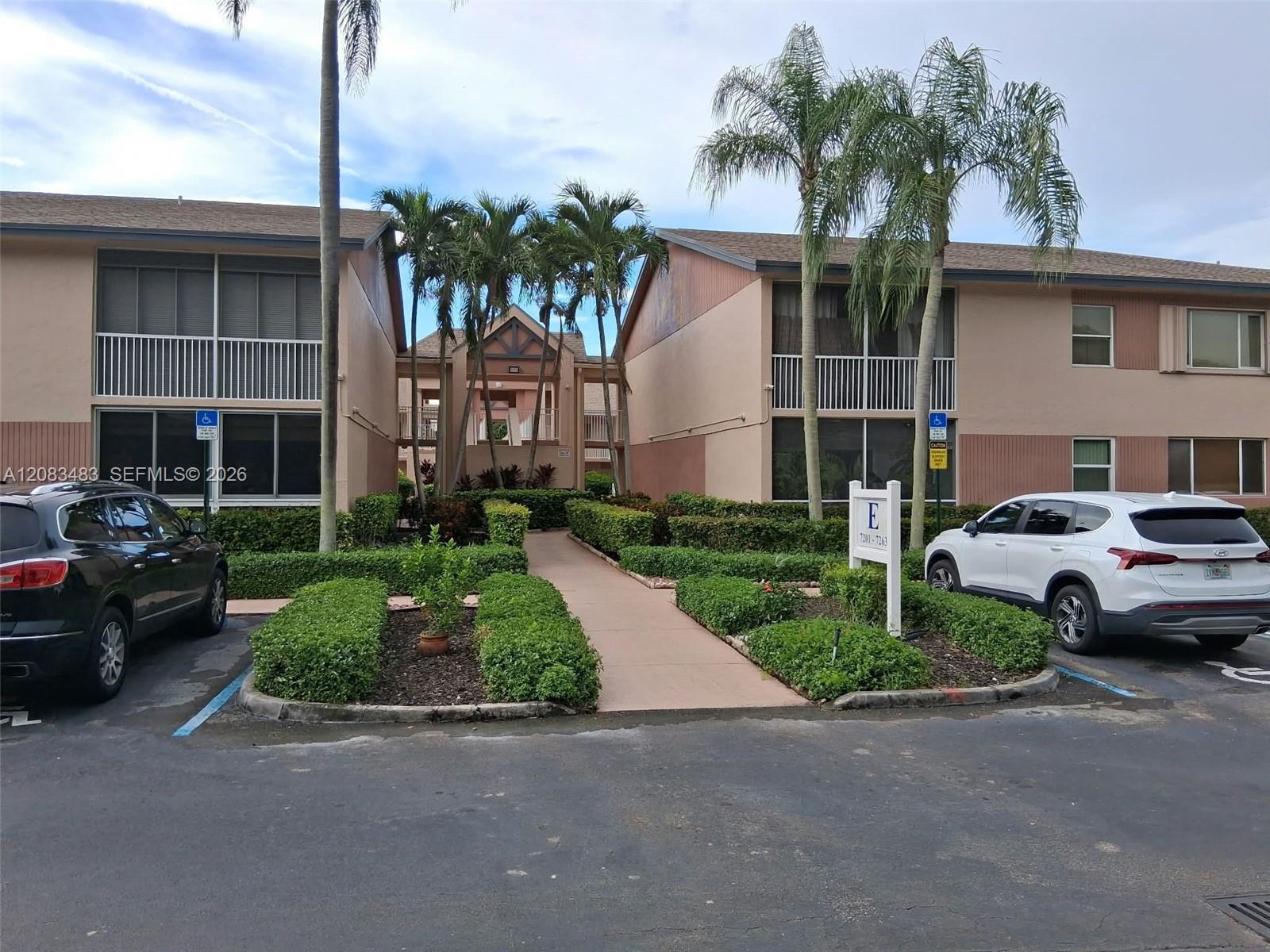7245 S Devon Dr #112 - 7245 S Devon Dr #112, Tamarac, FL 33321 Luxury Property | Jose Angel Pina