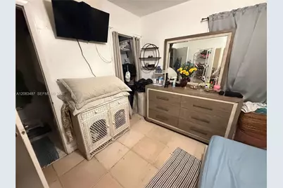 3245 NW 34th St, Miami, FL 33142 - Photo 21