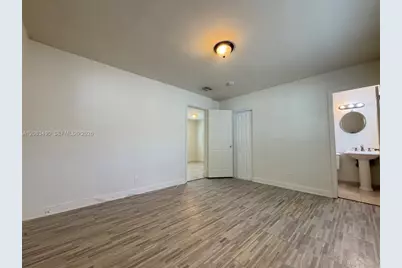 231 NW 4th St, Deerfield Beach, FL 33441 - Photo 15