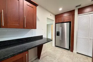 231 NW 4th St, Deerfield Beach, FL 33441 - Photo 7
