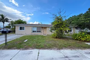 231 NW 4th St, Deerfield Beach, FL 33441 - Photo 1