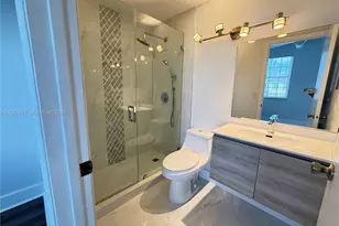 16736 Hemingway Dr, Weston, FL 33326 - Photo 9