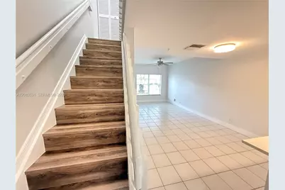 16736 Hemingway Dr #16736, Weston, FL 33326 - Photo 5