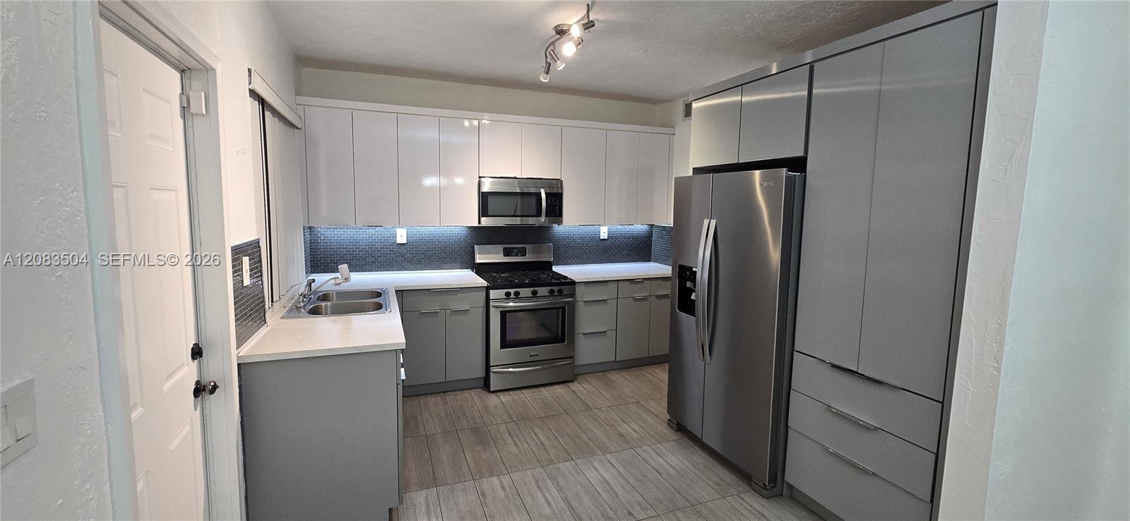 455 NE 131st St - 455 NE 131st St, North Miami, FL 33161 Luxury Property | Jose Angel Pina