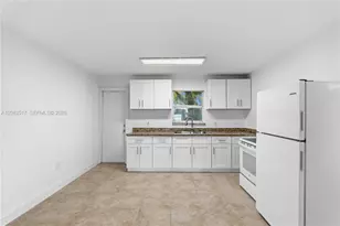 16860 NE 3rd Ct, North Miami Beach, FL 33162 - Photo 19