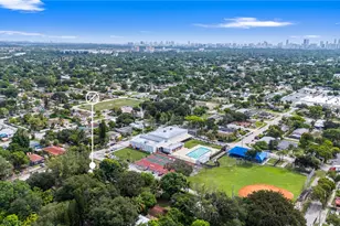 16860 NE 3rd Ct, North Miami Beach, FL 33162 - Photo 31