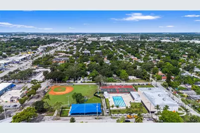 16860 NE 3rd Ct, North Miami Beach, FL 33162 - Photo 33