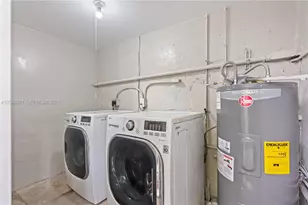 16860 NE 3rd Ct, North Miami Beach, FL 33162 - Photo 11