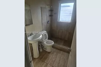 2215 Fillmore St #B, Hollywood, FL 33020 - Photo 3