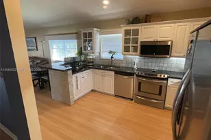 412 Cameron Dr, Weston, FL 33326 - Photo 5