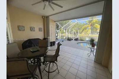 412 Cameron Dr, Weston, FL 33326 - Photo 15