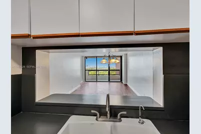 2555 Collins Ave #1604, Miami Beach, FL 33140 - Photo 21