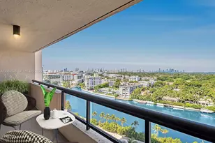 2555 Collins Ave, Miami Beach, FL 33140 - Photo 9