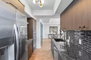 5077 NW 7th St, Miami, FL 33126 - Photo 17