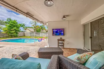 1797 Hollyhock Rd, Wellington, FL 33414 - Photo 3
