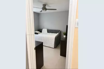 16240 SW 83rd Ln, Miami, FL 33193 - Photo 9