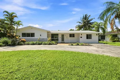 807 SE 9th Ter, Deerfield Beach, FL 33441 - Photo 1