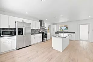 807 SE 9th Terrace, Deerfield Beach, FL 33441 - Photo 5