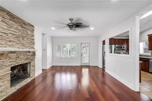 720 NE 17th Terrace, Fort Lauderdale, FL 33304 - Photo 7