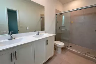 2662 SE 15th St, Homestead, FL 33035 - Photo 5