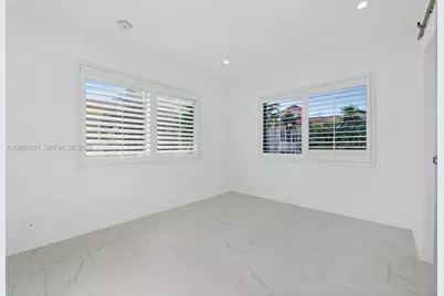 3909 Garden Ave #4, Miami Beach, FL 33140 - Photo 9