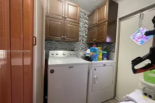 19800 SW 180th Ave, Miami, FL 33187 - Photo 15