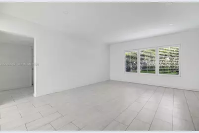 3909 Garden Ave #1, Miami Beach, FL 33140 - Photo 11