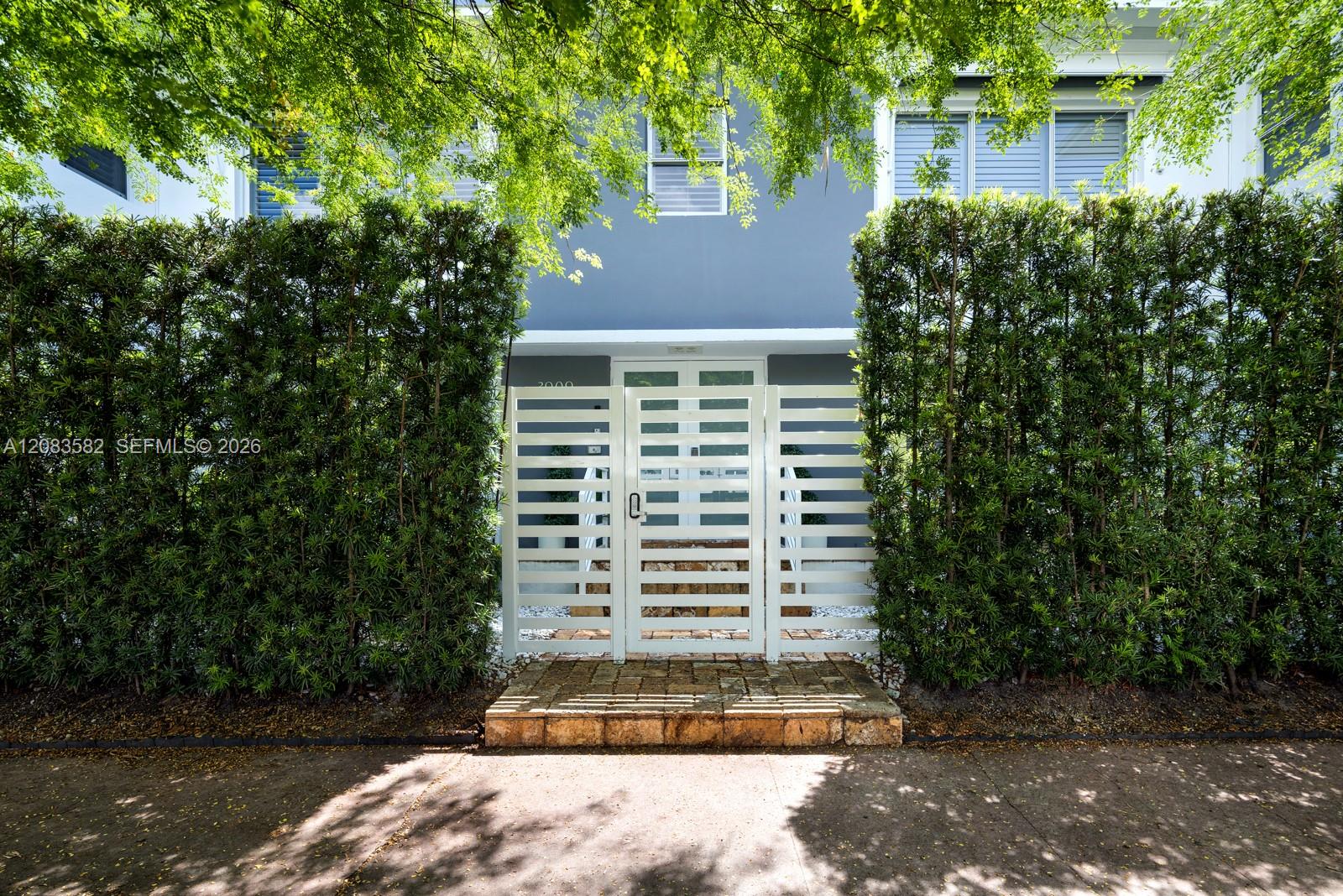 3909 Garden Ave #1 - 3909 Garden Ave #1, Miami Beach, FL 33140 Luxury Property | Jose Angel Pina
