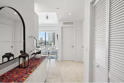 239 SW 9th #1704, Miami, FL 33130 - Photo 19