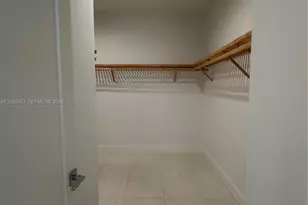 8253 NW 47th Ln, Doral, FL 33166 - Photo 15
