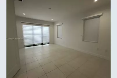 8253 NW 47th Ln #0, Doral, FL 33166 - Photo 11